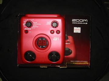 Zoom B1 Bass Effect Processor with original adapter large image 0