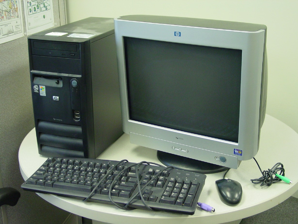 15 CRT High Resolution - Philips and Hp Monitor.01684847865 large image 0