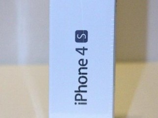 Apple iPhone 4S 64gb Quadband 3G HSDPA GPS Unlocked Phone