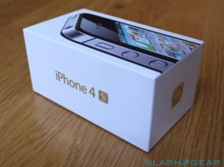iPhone 4S 32GB Black Factory unlocked from UK  with FULL BOX