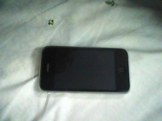 Iphone 3g 16gb White. Details inside.  large image 0