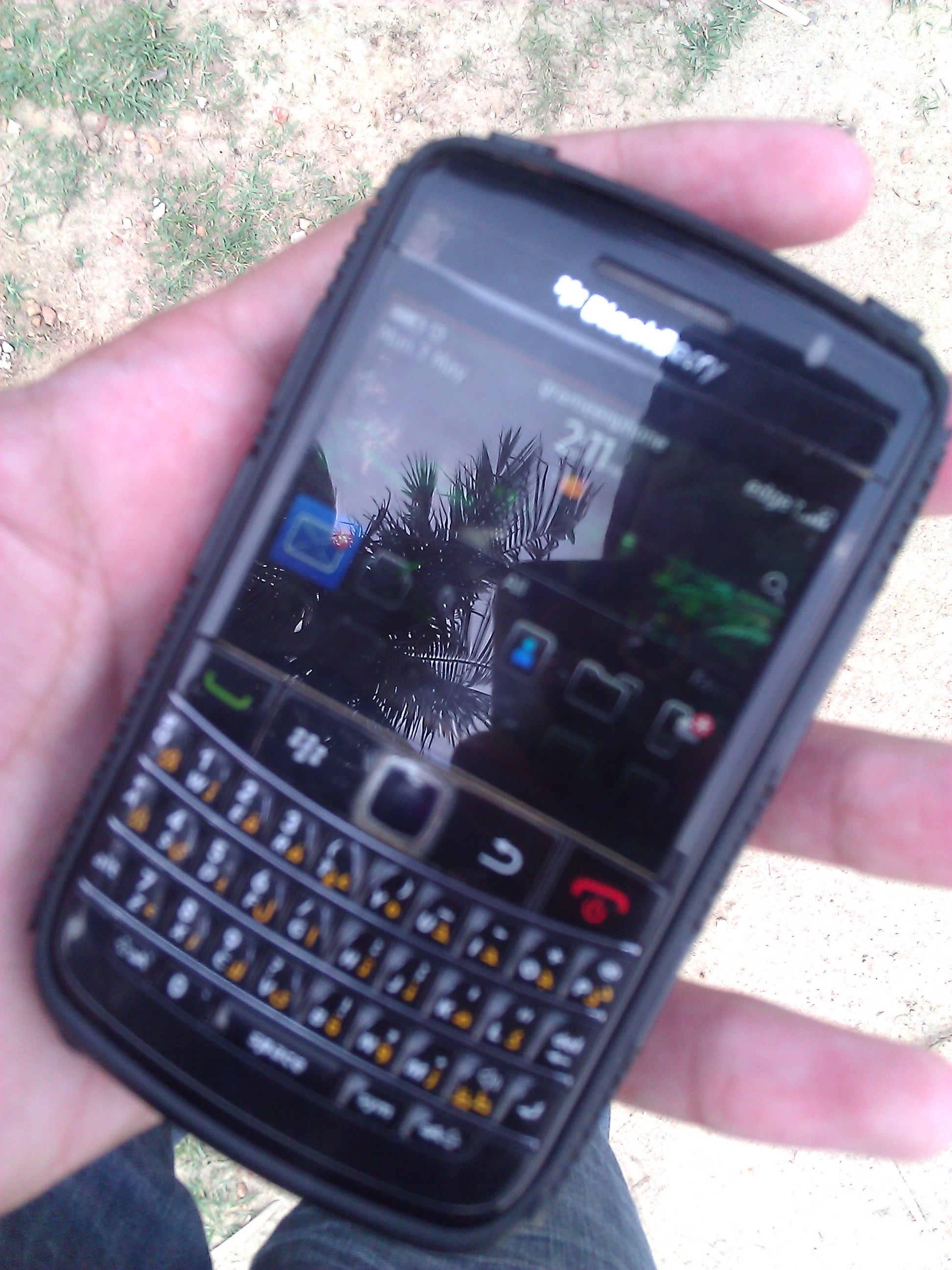 BlackBerry Bold 9780 Hungary l k like new  large image 0
