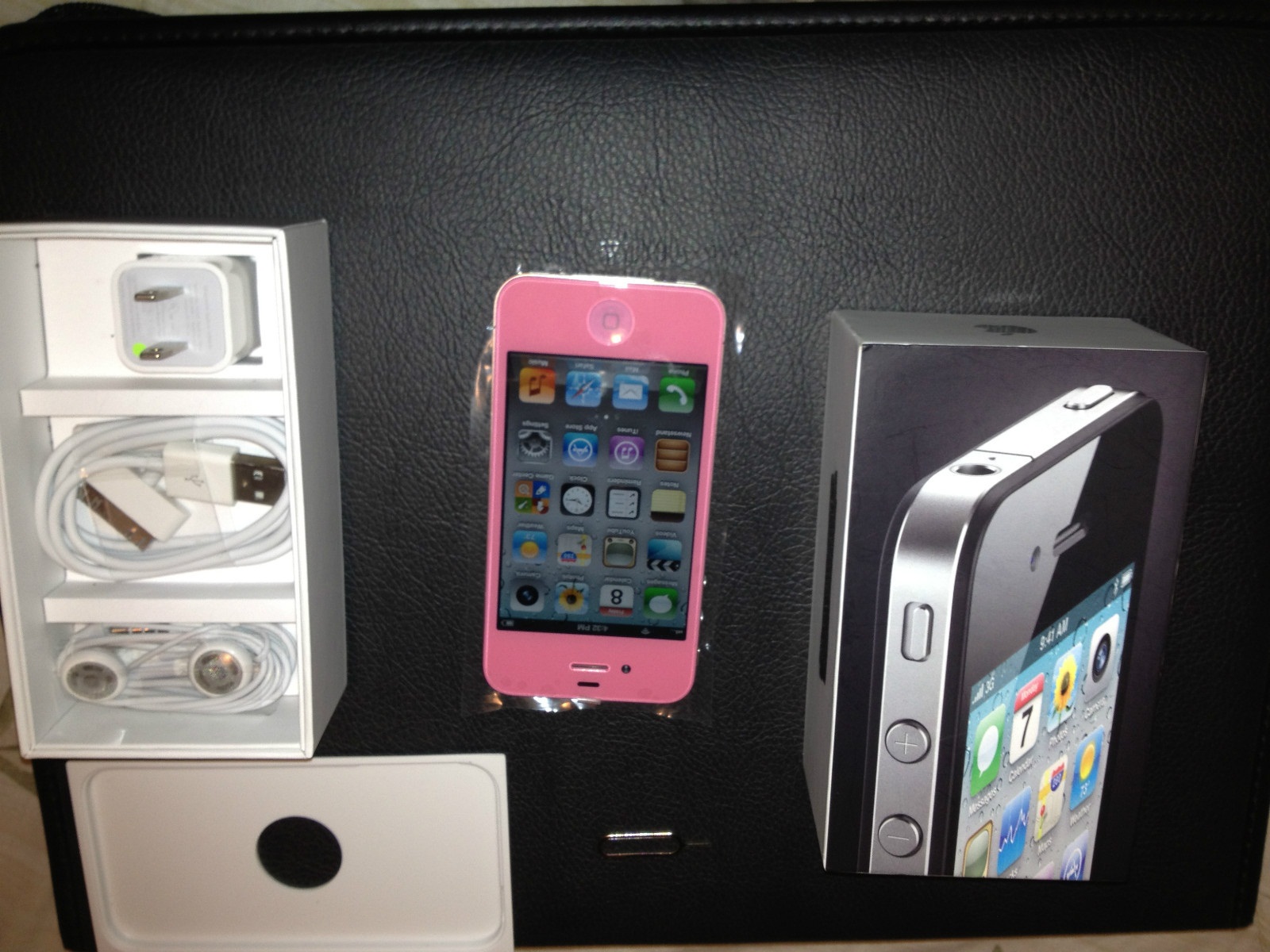 Apple iPhone 4 - 16GB - Pink new . large image 0