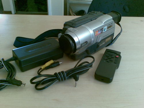 Sony Video Camera CCD-TRV408E large image 0
