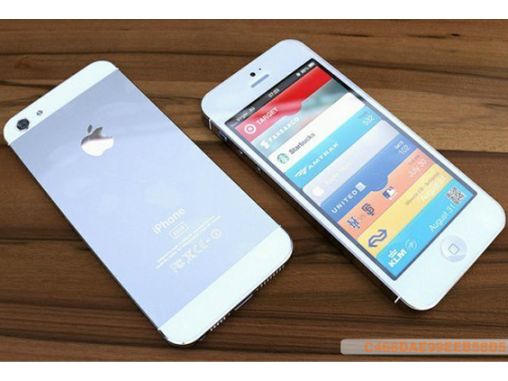 Apple iPhone 5 64GB unlocked White and Silver from Singapore large image 0