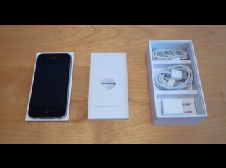 Apple iPhone 4 Black 16GB Brand new With everything