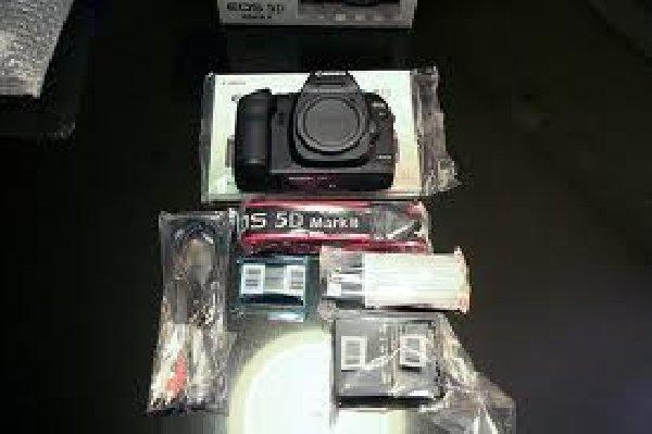 Canon eos 5d mark ii 21MP DSLR Camera large image 0