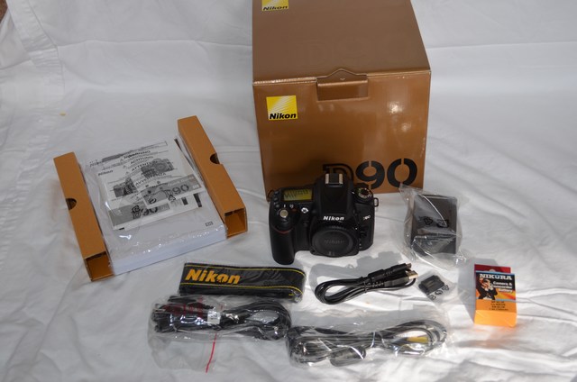 Sale Nikon D2Xs Digital SLR Canon EOS 1Ds Mark III Digital large image 0