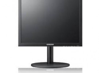 SAMSUNG 17 square LCD MONITOR urgent sale 