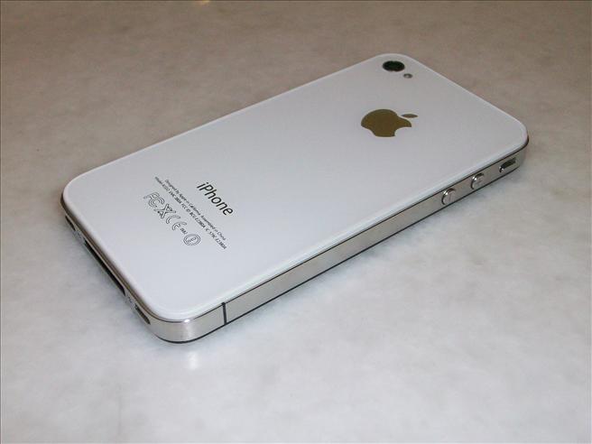 BRAND NEW CON iPhone 4 32GB FACTORY UNLOCK.with all ACC large image 0
