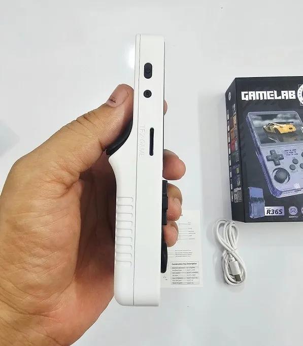 R36S 3.5" IPS HD Portable 64GB Retro Handheld Game Console- thumbnail #4