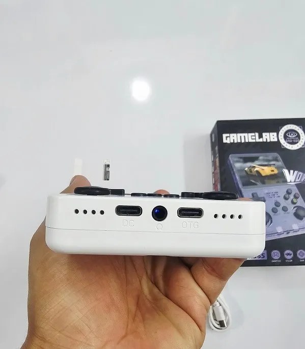 R36S 3.5" IPS HD Portable 64GB Retro Handheld Game Console- image #5