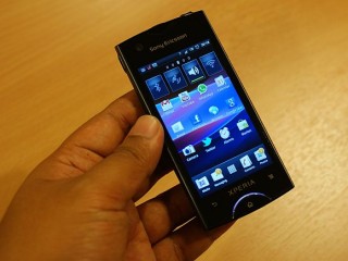 Sony Ericsson Xperia Ray Urgent Sony Ericsson Xperia Ray Urgent