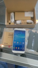 Samsung Galaxy S 4 GT-I9500 Samsung Galaxy S 4 GT-I9500