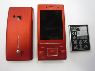 Sony Ericsson j20i Hazel WiFi 3G Red Color 4GB All Kits Sony Ericsson j20i Hazel WiFi 3G Red Color 4GB All Kits