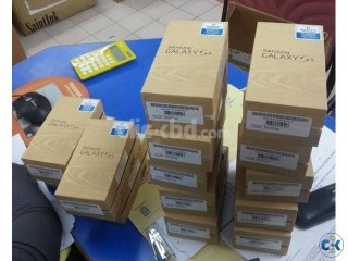 New Offer Of Samsung Galaxy S IV iPhone 5 HTC Nokia B New Offer Of Samsung Galaxy S IV iPhone 5 HTC Nokia B
