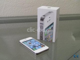 i phone4s 16gb white with box all new condition