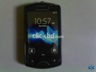 Sony Ericsson Live with Walkman for Urgent Sale Sony Ericsson Live with Walkman for Urgent Sale