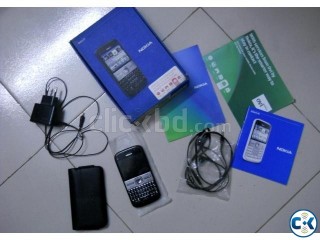 Nokia E5 Full Box Nokia E5 Full Box
