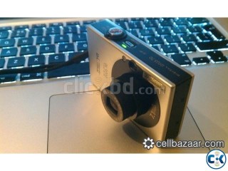 Canon IXUS 70 7.1MP 3x Optical Zoom
