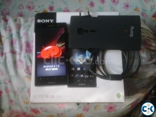 Sony Xperia ION LT28h Black 12MP camera Full Boxed Sony Xperia ION LT28h Black 12MP camera Full Boxed