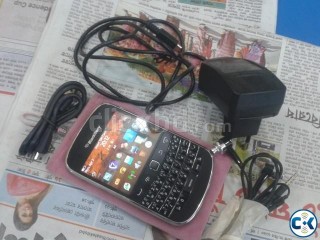 BlackBerry Bold Touch 9900