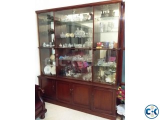Showcase Made out of Mahogany wood