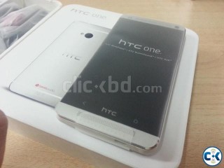 HTC One Silver 32GB Intact Full Boxed HTC One Silver 32GB Intact Full Boxed