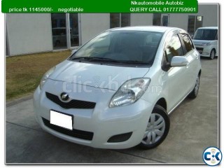 Toyota Vitz F LTD pkg color pearl Toyota Vitz F LTD pkg color pearl