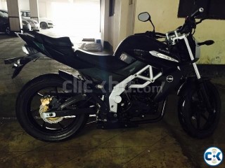 UM Xtreet 175cc Black Registrered