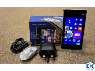 NOKIA LUMIA 925 100 FRESH WITH BOX EVERYTHING 2 MONTH USED NOKIA LUMIA 925 100 FRESH WITH BOX EVERYTHING 2 MONTH USED