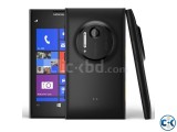 Brand New NOKIA LUMIA 1020 Intact box from UK