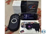 Sony PSP Original 3004 Full box and 120GB games