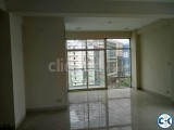পান্থপথে অফিস ভাড়া 3 floors