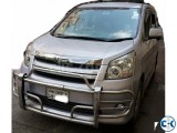 NOAH -S 2009 Model 2015 Reg Sell or Rent