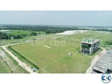 বিদ্যুৎ ও পানির লাইন সহ এখনি বাড়ী করার উপোযোগী রেডি প্লট ।
