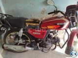 ইঞ্জিনের কাজ করানো গাড়ি গাড়িটির কোন কাগজ নেই