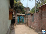 এক তলা বাড়ি সহ ৬ শতক জমি বিক্রয় হবে।