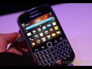 BRAND NEW BlackBerry Bold Touch 9900 Smartphone Un BRAND NEW BlackBerry Bold Touch 9900 Smartphone Un