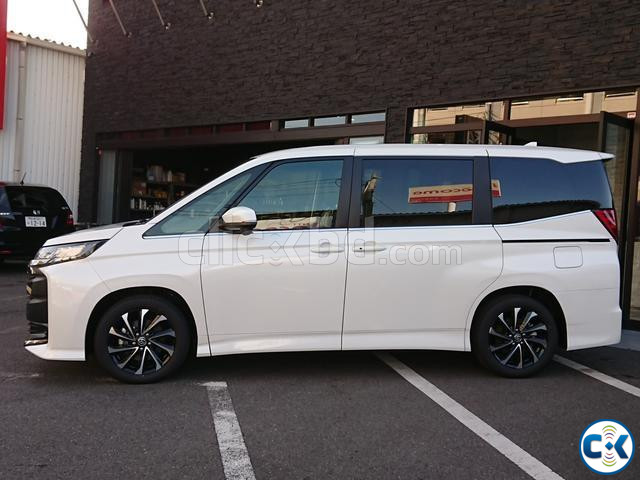 Toyota Noah Hybrid price in Bangladesh | ClickBD image 4