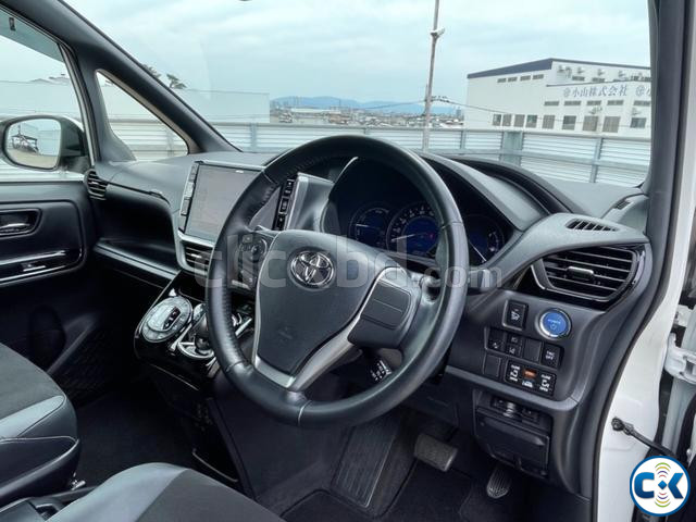 Toyota Noah HYBRID SI WxB 2018 price in Bangladesh | ClickBD image 2