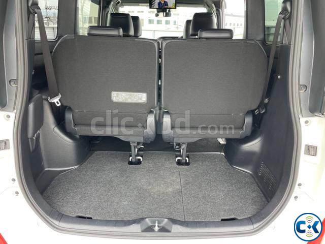 Toyota Noah HYBRID SI WxB 2018 price in Bangladesh | ClickBD image 4