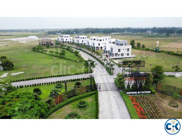 Plot at Dhaka- Mawa Amin mohammad The Valley | ClickBD image 2
