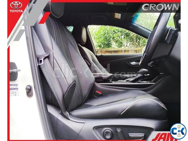 Toyota Crown RS Advance price in Bangladesh | ClickBD image 4