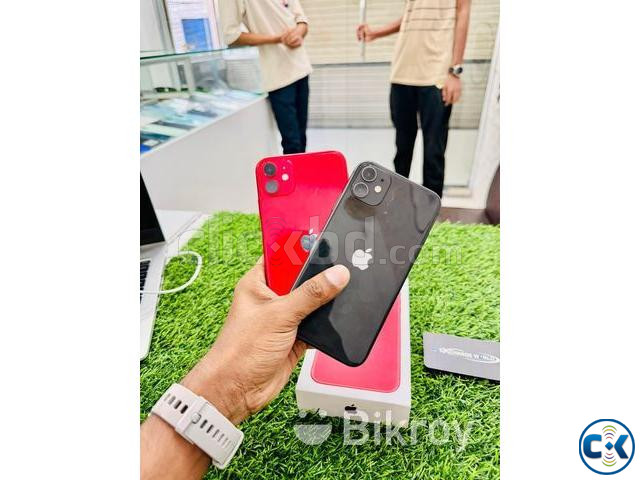 Apple iPhone 11 128GB large image 1