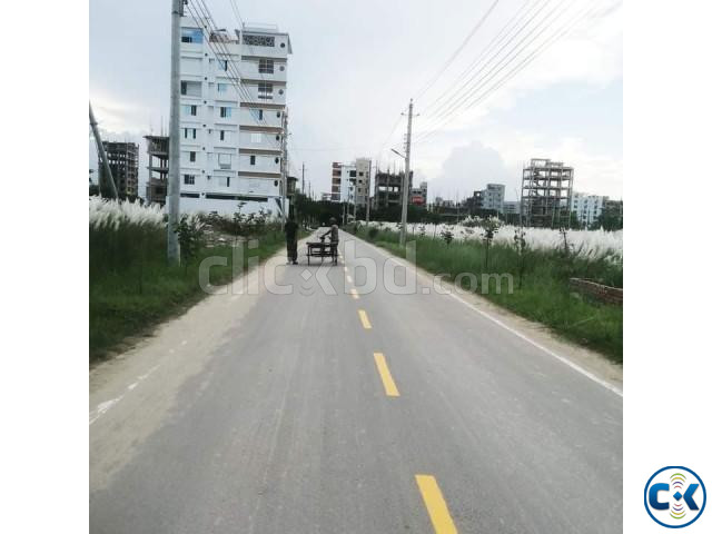 3 Katha South facing Plot Sale P Block Bashundhara RA | ClickBD image 2