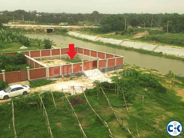 South-Facing 5 Katha Lake View Plot in RAJUK Purbachal | ClickBD image 2