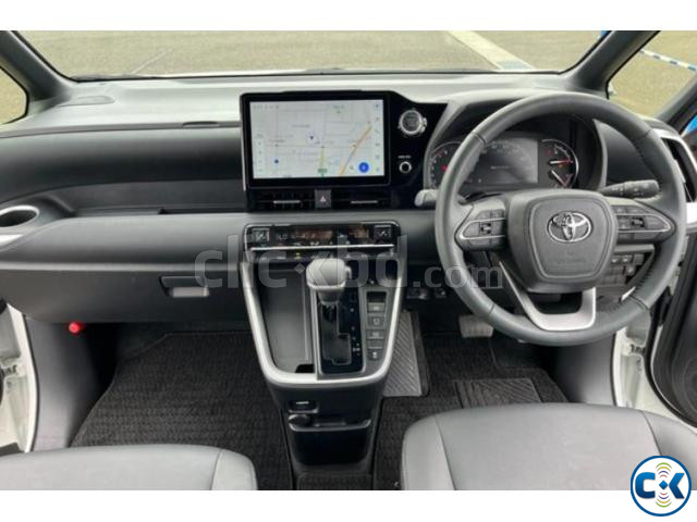 Toyota Noah Hybrid SZ 2022 price in Bangladesh | ClickBD image 2