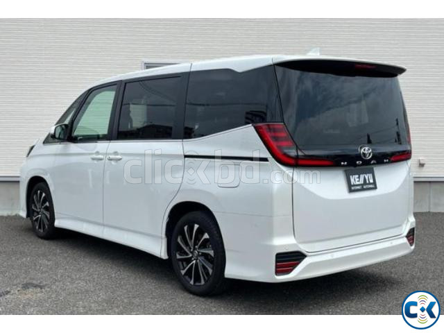 Toyota Noah Hybrid SZ 2022 price in Bangladesh | ClickBD image 5