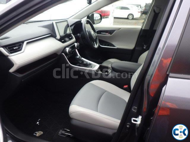 TOYOTA RAV4 4WD HYBRID G PACK 2019 MODEL price in Bangladesh | ClickBD image 4
